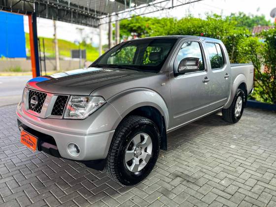 NISSAN FRONTIER 2.5 SE 4X4 CD TURBO ELETRONIC DIESEL 4P MANUAL